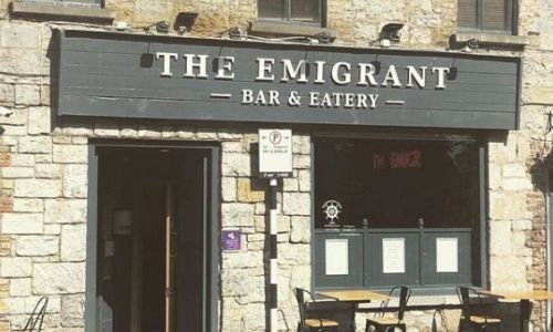the_emigrant_bar_eatery_pet_friendly_athy_1.jpg