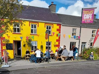 _Annascaul_Cafe_offers_dog_friendly_indoor_and_outdoor_dining_in_kerry.jpg